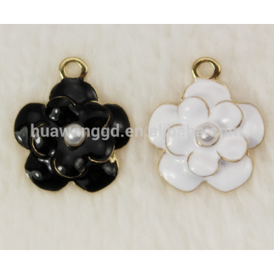 2015 Hot sale high quality zinc alloy flower shape pendant wholesale